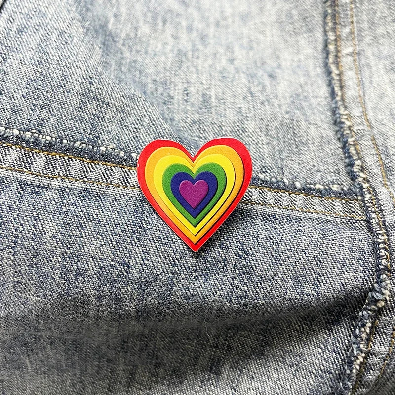 Retro Rainbow Love Heart Pattern Badge Lapel Pin Colorful Gay Pride LGBT Jewelry Valentine's Day Gift