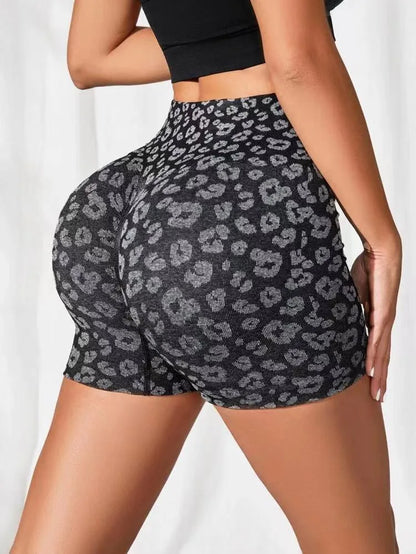 High waist peach hip quick-drying tight-fitting wearing European and American leopard yoga pants summer new shorts.
