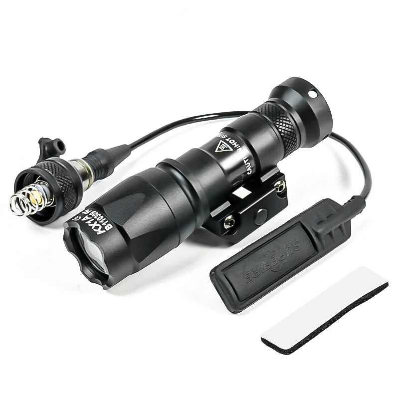 Airsoft Tactical SF M300C M600C Flashlight White LED Light AR15 Rifle Hunting M300 M600 Metal Scout Light Fit 20mm Rail