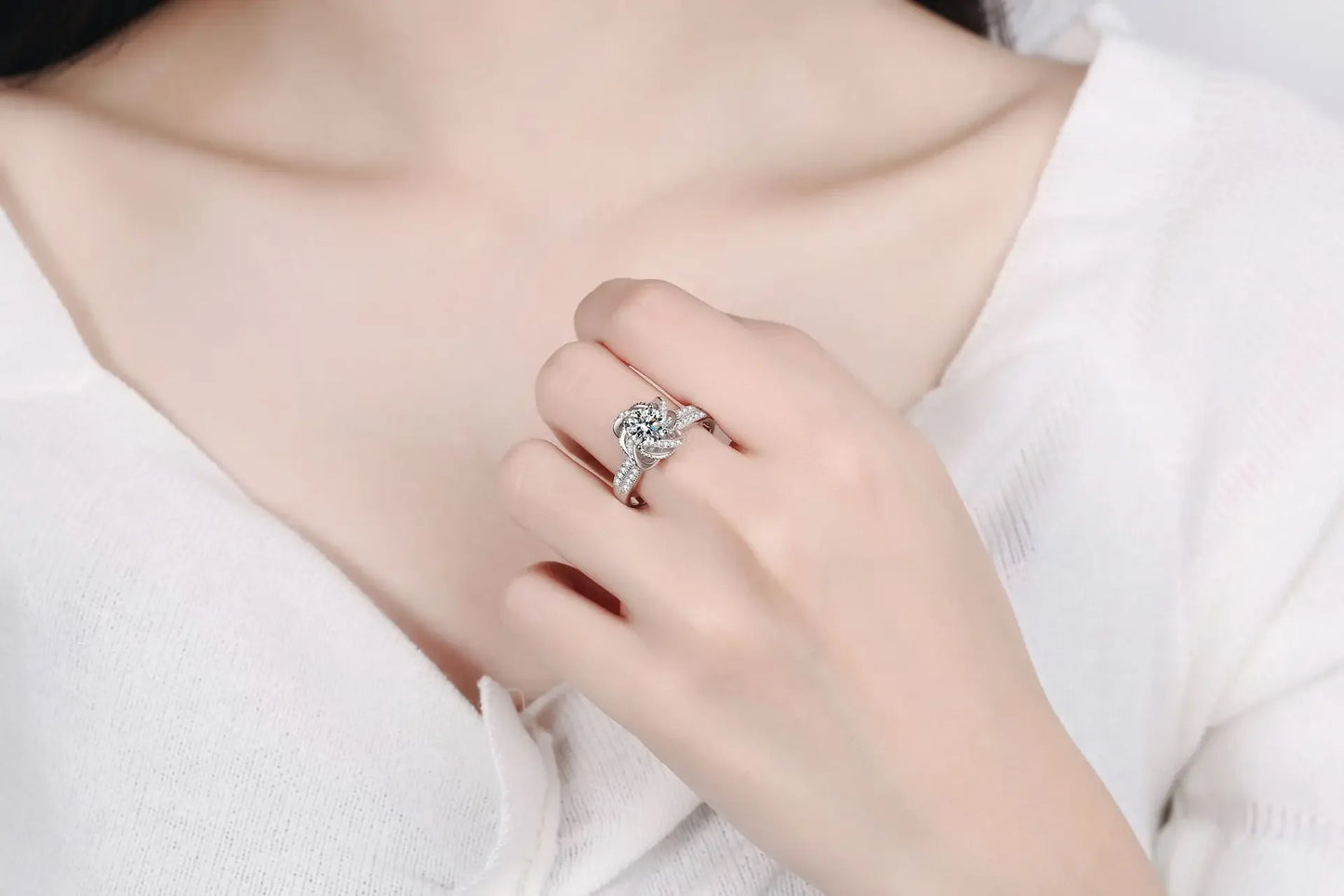18K White Gold 1-2 Carat Moissanite Ring for Women Platinum Pt950 Spinning Rose Romantic Ring Luxury Wedding Bands Fine Jewelry