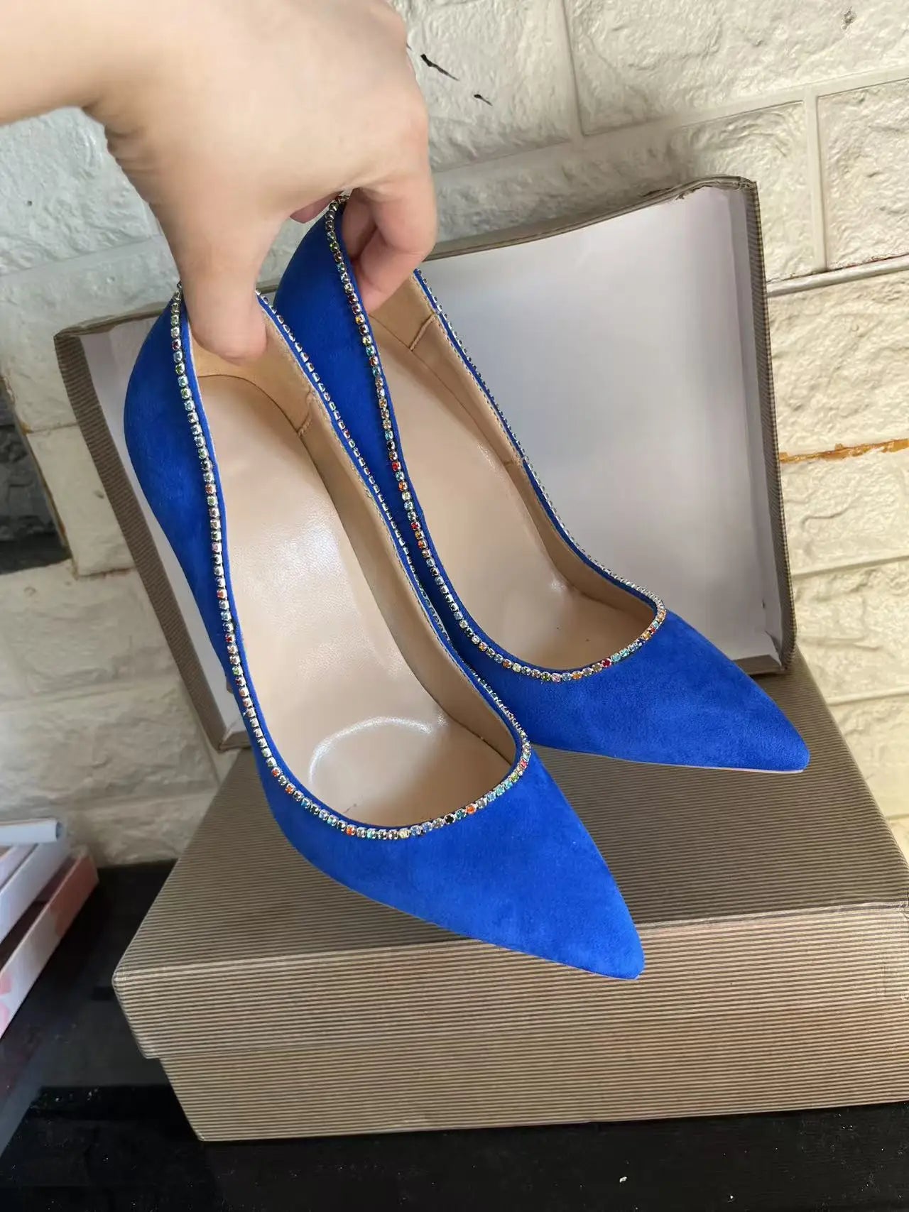 New Style Fashion Women Pumps Blues Suede Rhinestone Shallow Mouth High Heels Single Shoes Pointy Toe Stiletto Party Lady Shoes
