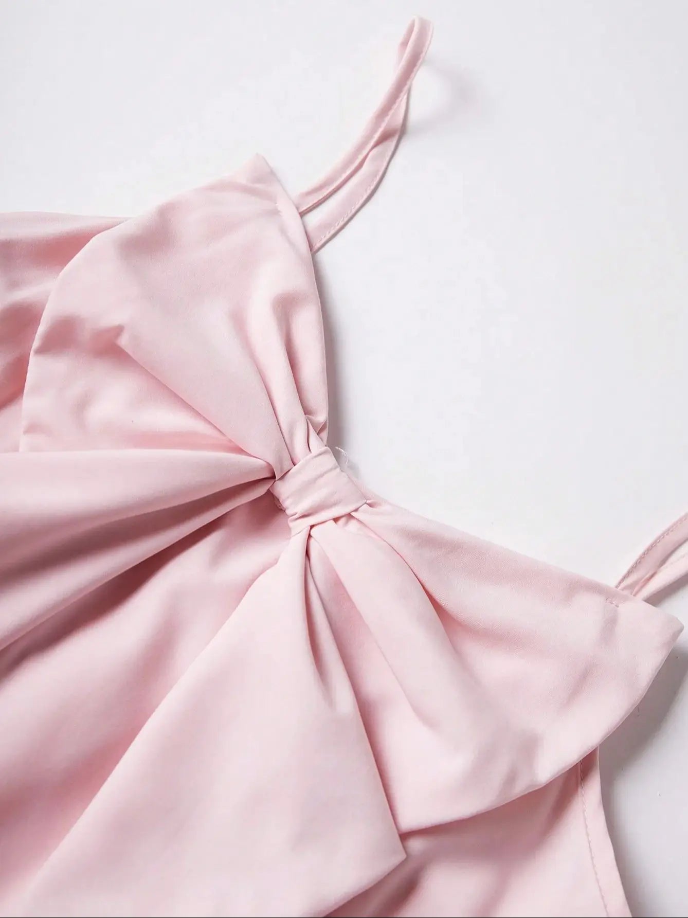 Fashionable women's waist cinched three-layer ruffle edge bow suspender dress