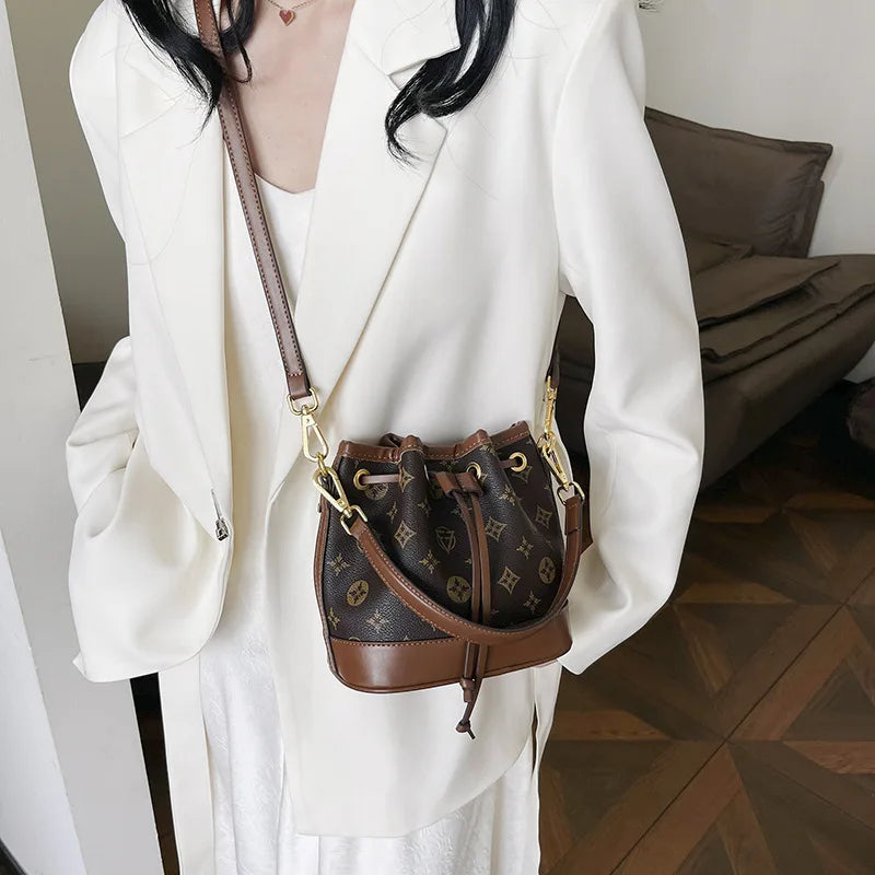2026 Lady Luxurious Retro Bucket Bag-Shoulder Sling Bag, Backpack, Handbag, Print Drawstring Shoulder bag, Casual Versatile