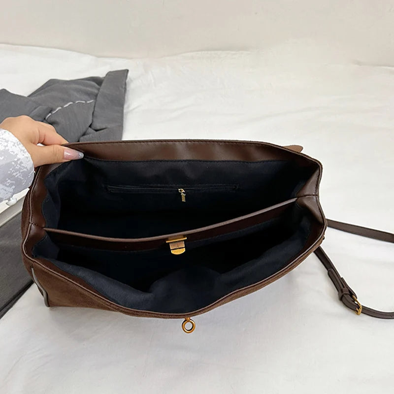 Luxury Brand Women Messenger Bags Soft Leather Brown Suede Hand Held Totes Gold Buckle Women Shoulder Bags Lady Trend Satchel