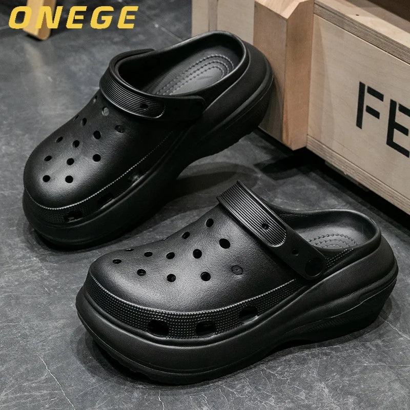 A Pair of Women's Fashionable Clogs, Women's Wear-Resistant and Comfortable Thick-Soled Beach Shoes, Outdoor Casual Trendy Women's Shoes