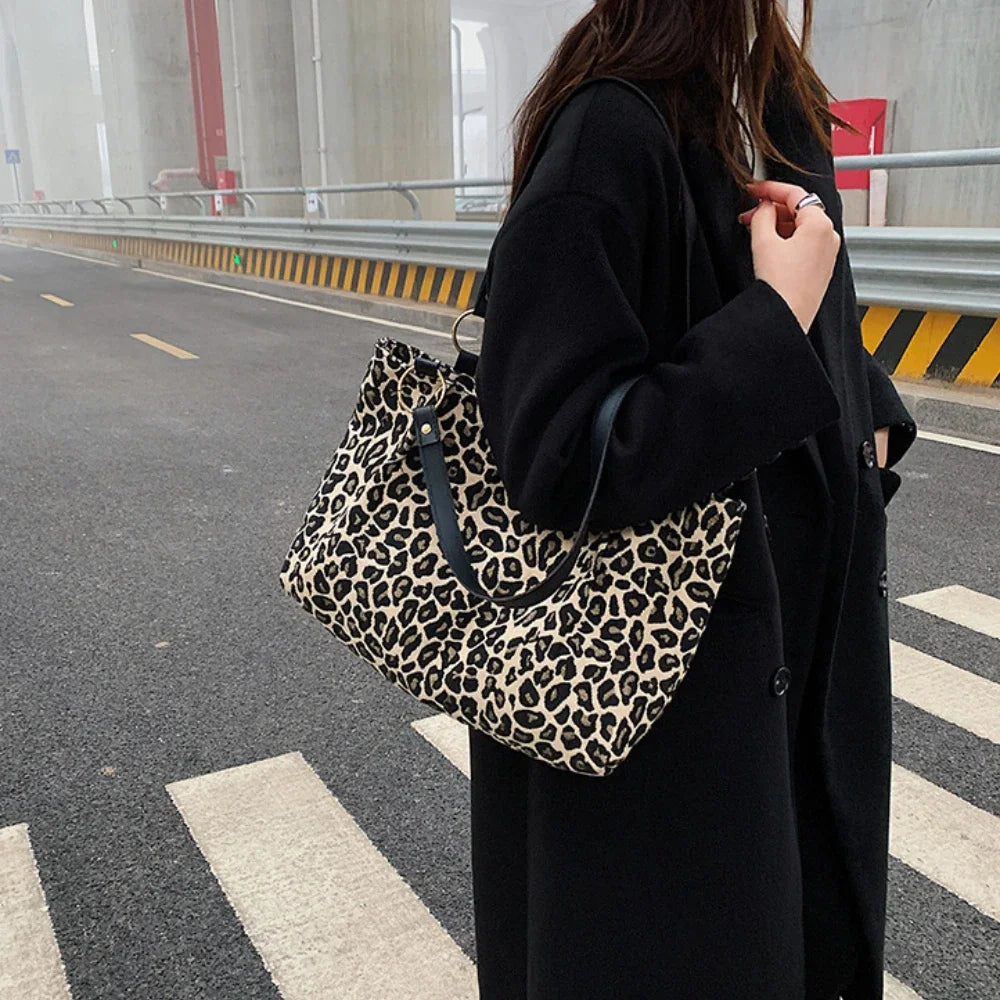 New Fashion Tote Bags Shopping and Travel  Canvas Bags New Women Popular Handbags Large Capacity Leopard Shoulder Bags Сумка