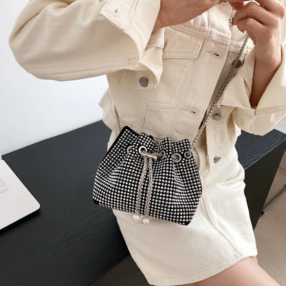 Luxury Women's Bag New High Quality Horseshoe Bucket Bag Exquisite PU Rivet Sequin Design Women's One Shoulder Handbag
