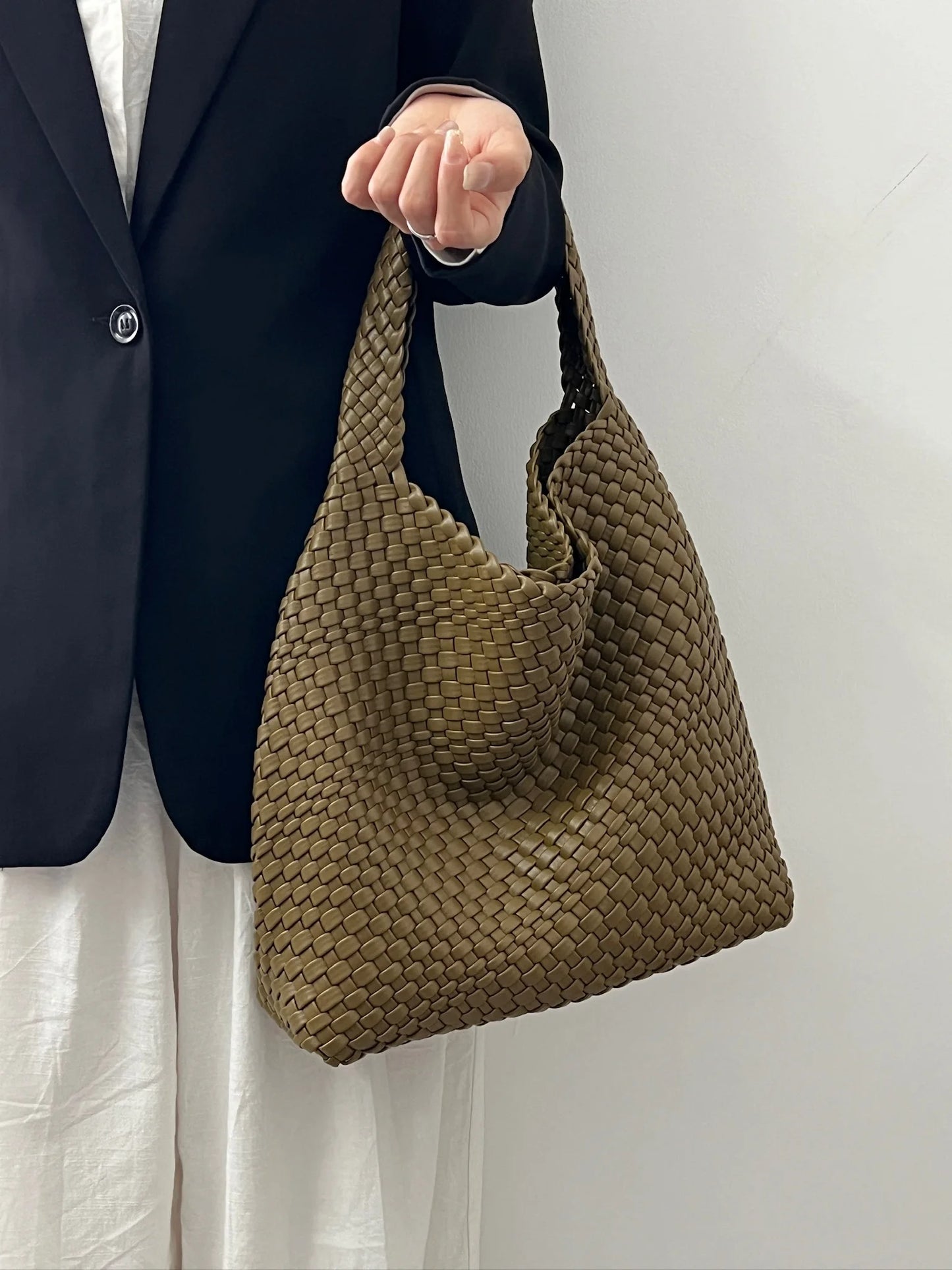 Women's Fashionable Woven PU Leather Tote Bag Shoulder Handbag Top-Handle Bag with Purse - Stylish Woven Bag Purses