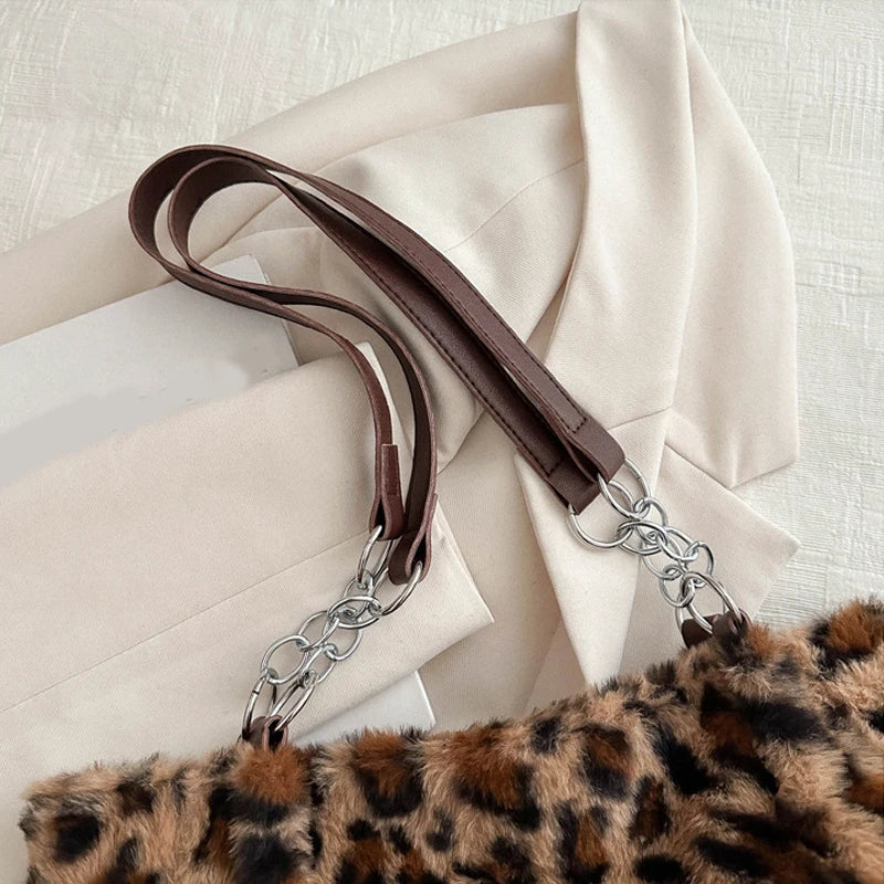 New Leopard Print Fur Bags Women Fashion Portable Faux Fur Handbags Winter Soft Warm Bag Girls Fluffy Large Capacity Tote Purse