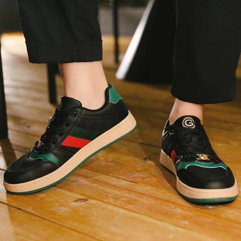 High Quality Fashion Trend Couple Board Shoes New Men Women Anti Slip Odor Proof Sneakers Classic Retro Hot Selling Casual Shoes