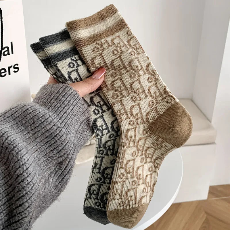 Kuwa 1/2Pairs Trendy Winter Wool Socks Ladies Monogram Pattern Solid Color Thickened Middle Tube Socks Breathable Wholesale