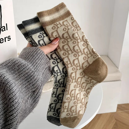 Kuwa 1/2Pairs Trendy Winter Wool Socks Ladies Monogram Pattern Solid Color Thickened Middle Tube Socks Breathable Wholesale