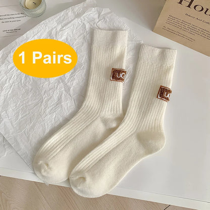 2 Pairs Cashmere Socks Winter Women Warm Wool Thickened Mid-Tube Trendy Heel Furry Label Letter Solid Color Snow Boot Socks New