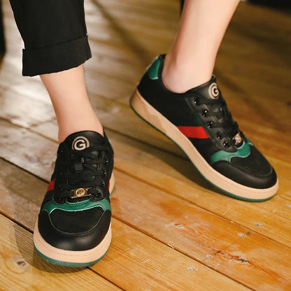 High Quality Fashion Trend Couple Board Shoes New Men Women Anti Slip Odor Proof Sneakers Classic Retro Hot Selling Casual Shoes