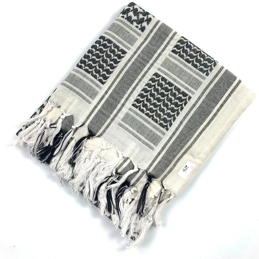 100% Cotton 110 X 110cm Hunting Scarf Shemagh Tactical Desert Keffiyeh Head Neck Scarf Arab Wrap with Tassel