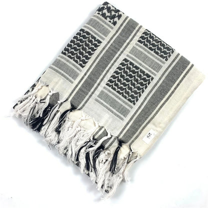 100% Cotton 110 X 110cm Hunting Scarf Shemagh Tactical Desert Keffiyeh Head Neck Scarf Arab Wrap with Tassel