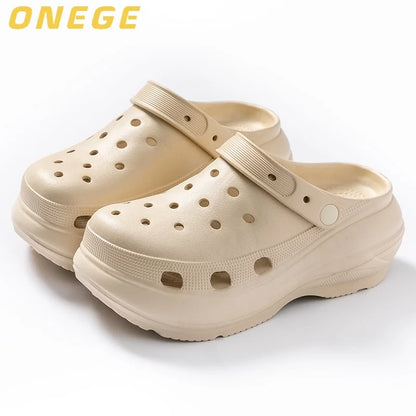 A Pair of Women's Fashionable Clogs, Women's Wear-Resistant and Comfortable Thick-Soled Beach Shoes, Outdoor Casual Trendy Women's Shoes