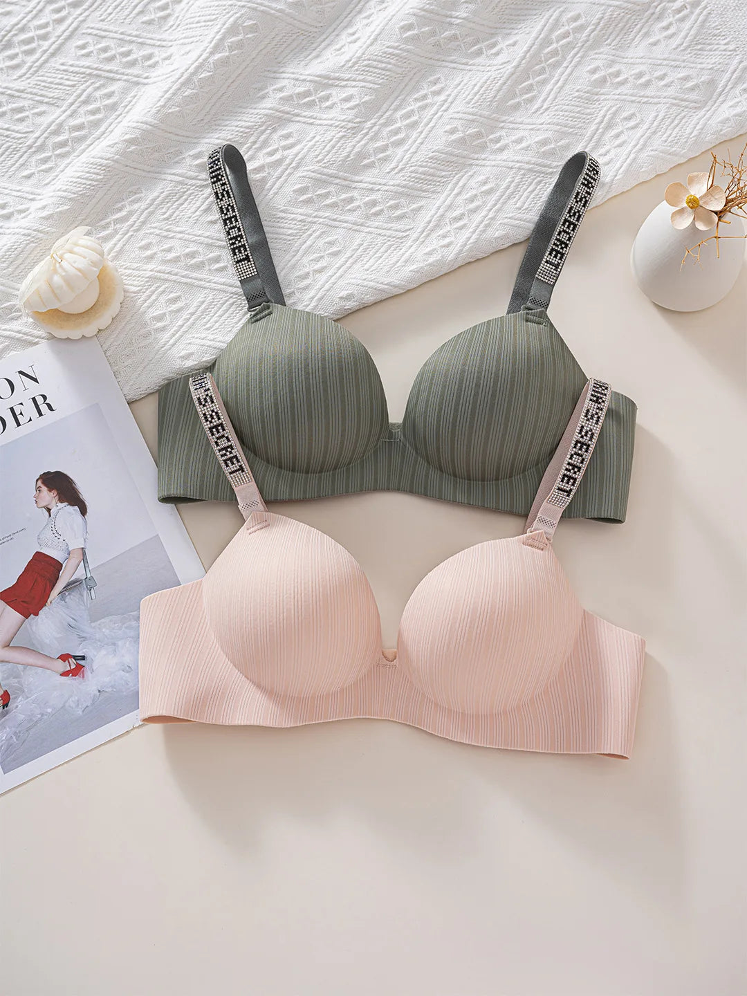 Shantou Seamless Bra Nylon Fabric Comfortable No Steel Ring Strap Underwear Women Gather Small Chest Look Big Sexy Bra
