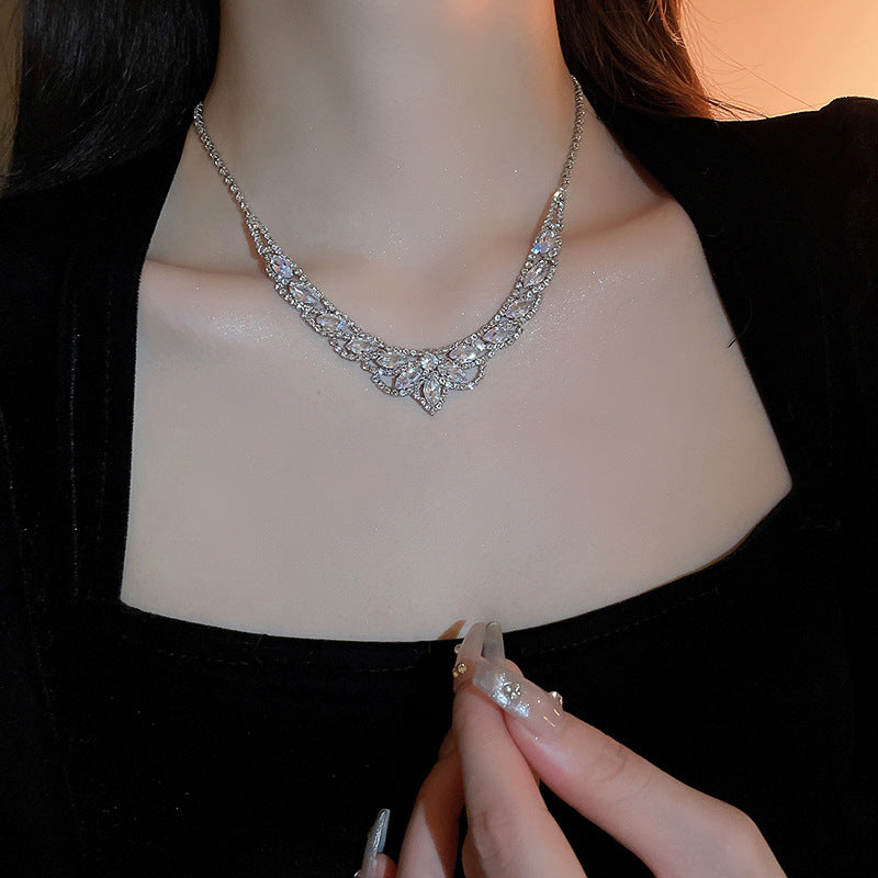 Water Droplets U-shaped Necklace Drop Earrings Two Piece Set Fashion Necklaces Inlaid Rhinestone Jewelry Sets Wedding Gift