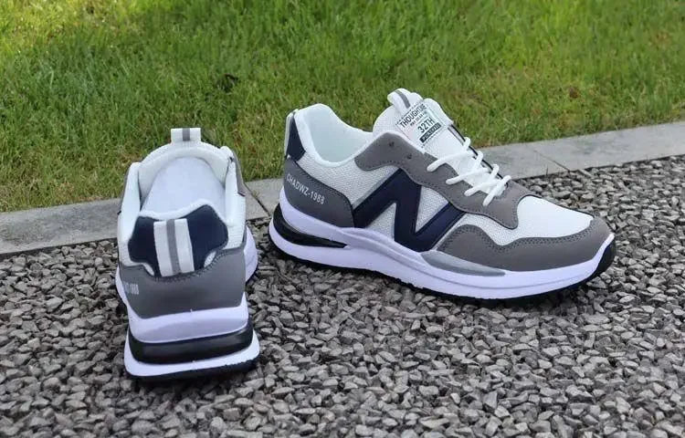 New Spring Autumn Men's Breathable Mesh Sports Shoes Korean Style Lightweight Casual Shoes Soft Bottom Running