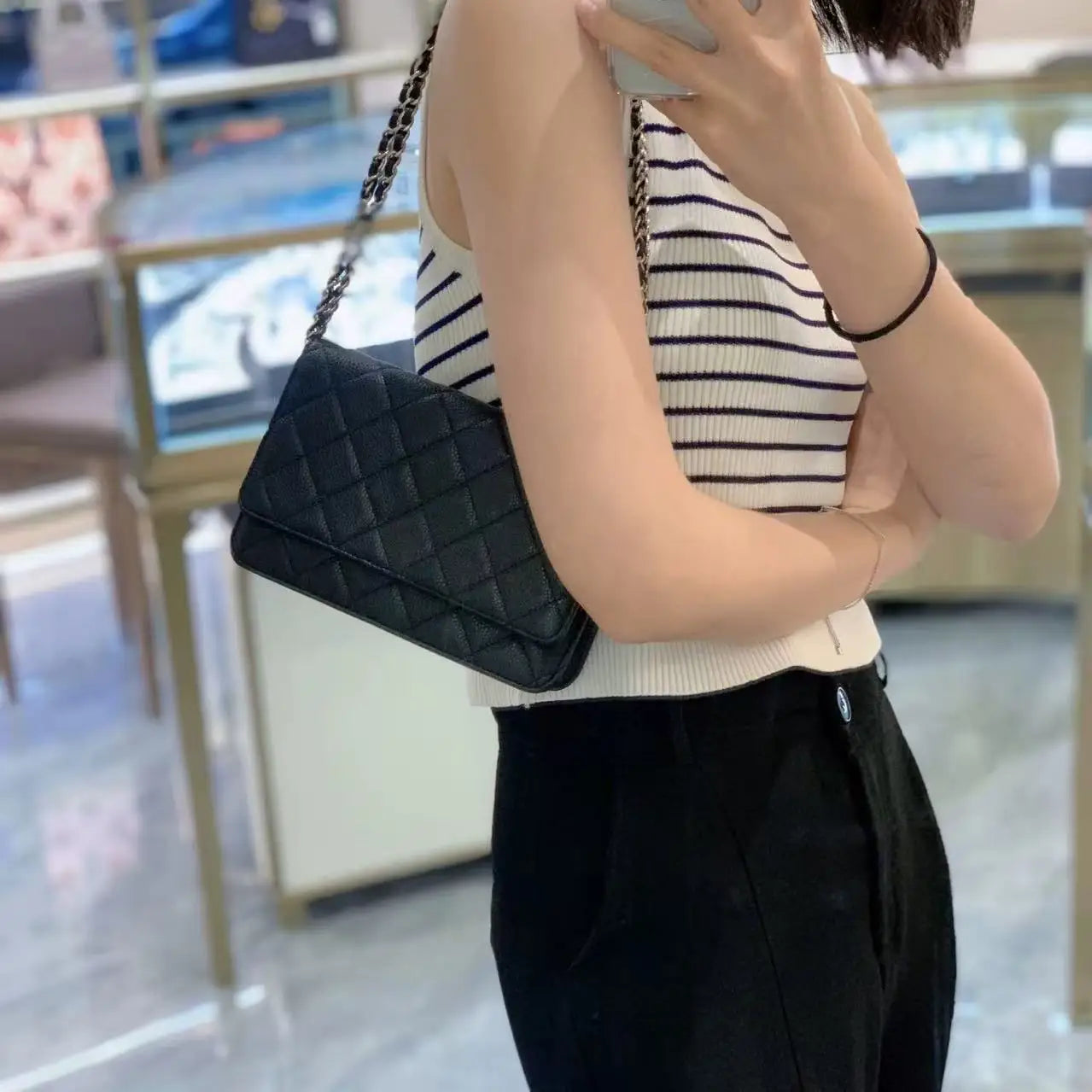 LUXURE BAG caviar leather foreskin leather bag diamond grid small square bag single shoulder crossbody bag tote bag diagonal cro