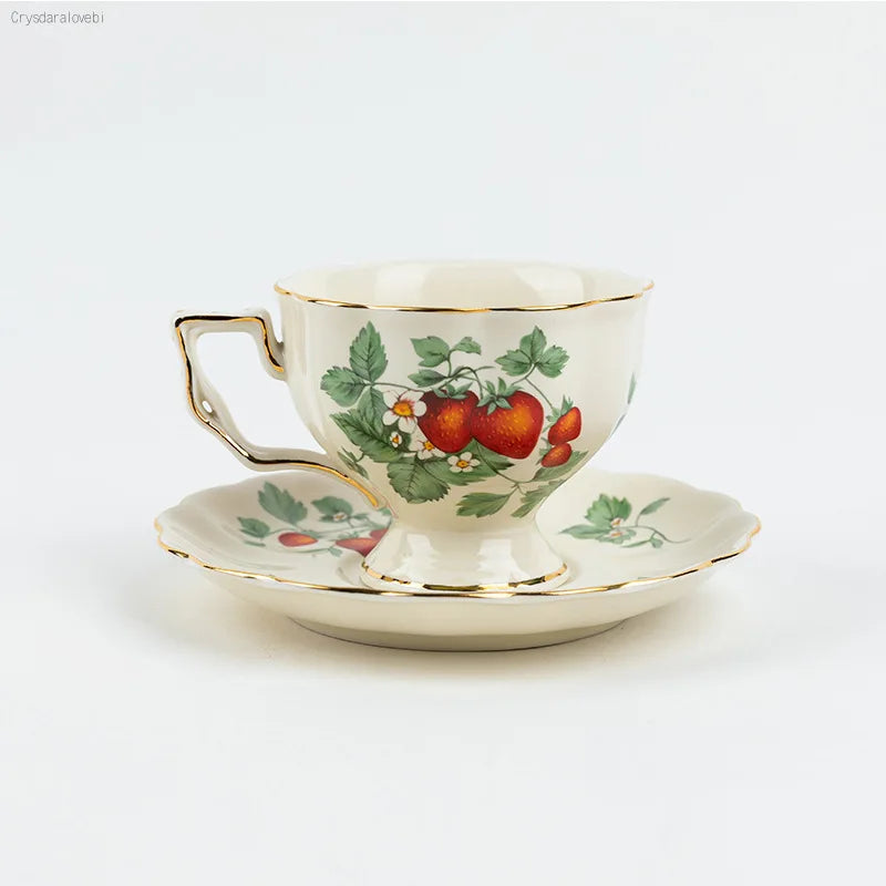 French Retro Teapot Coffee Cup Set Gold Edge Cup Saucer Strawberry Flower Big Teacup English Afternoon Tea Restaurant Bar Cafe
