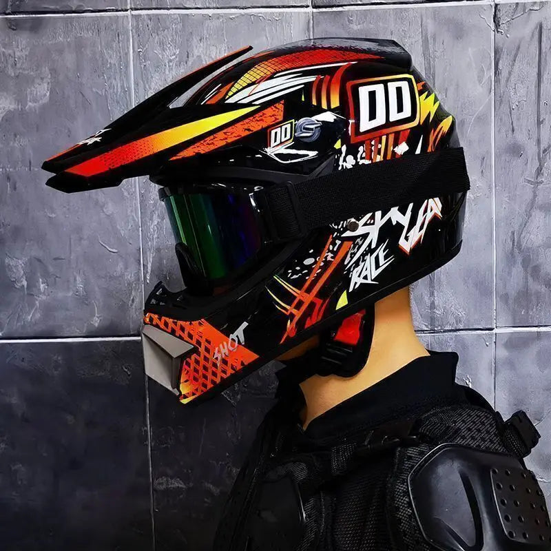 four seasons Racing Helmets Motorcycle Helmet  riding helmet and  rally Helmet Large adv Sports helmet Motocross Helmet Casco
