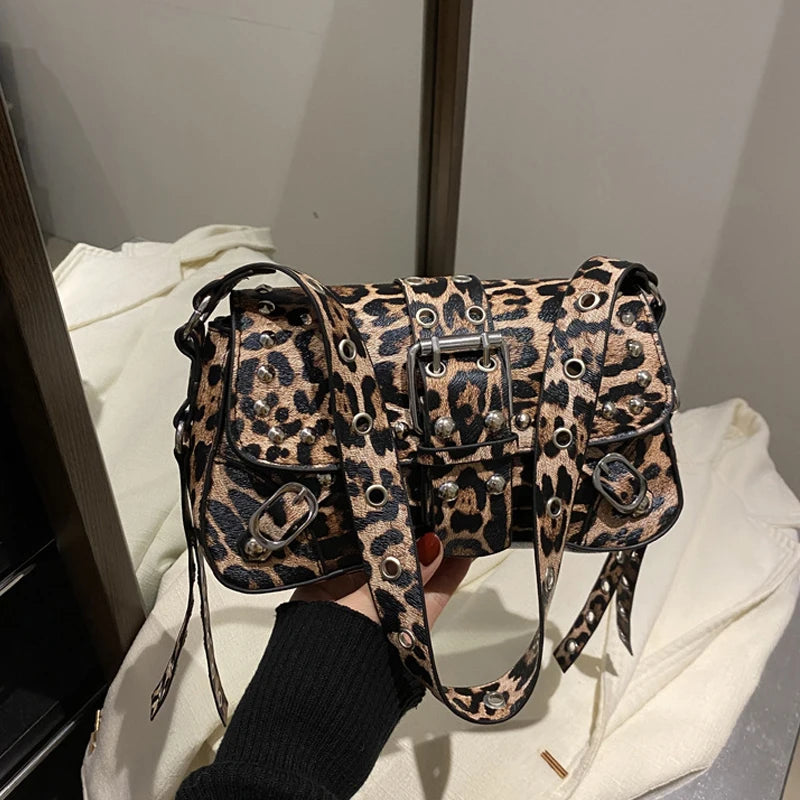 Shoulder Bag for Women Pink Underarm Bags PU Leather Crescent Bags with Rivet Small Y2k Purses Trendy Armpit Purse
