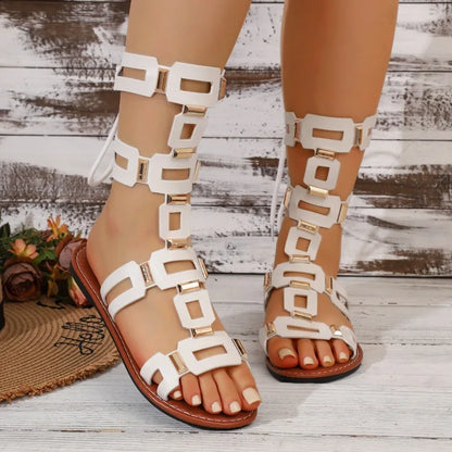 2026 Summer Luxury Round Toe PU Women's Sandals Fashionable Flat Casual Beach Shoes Stylish Metallic Decoration Women's Sandals