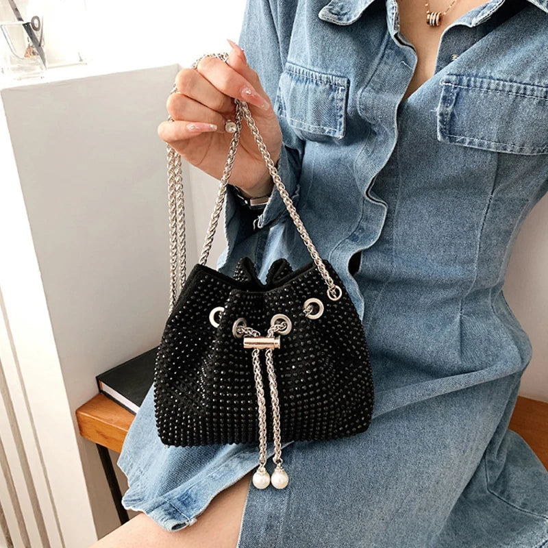 Luxury Women's Bag New High Quality Horseshoe Bucket Bag Exquisite PU Rivet Sequin Design Women's One Shoulder Handbag