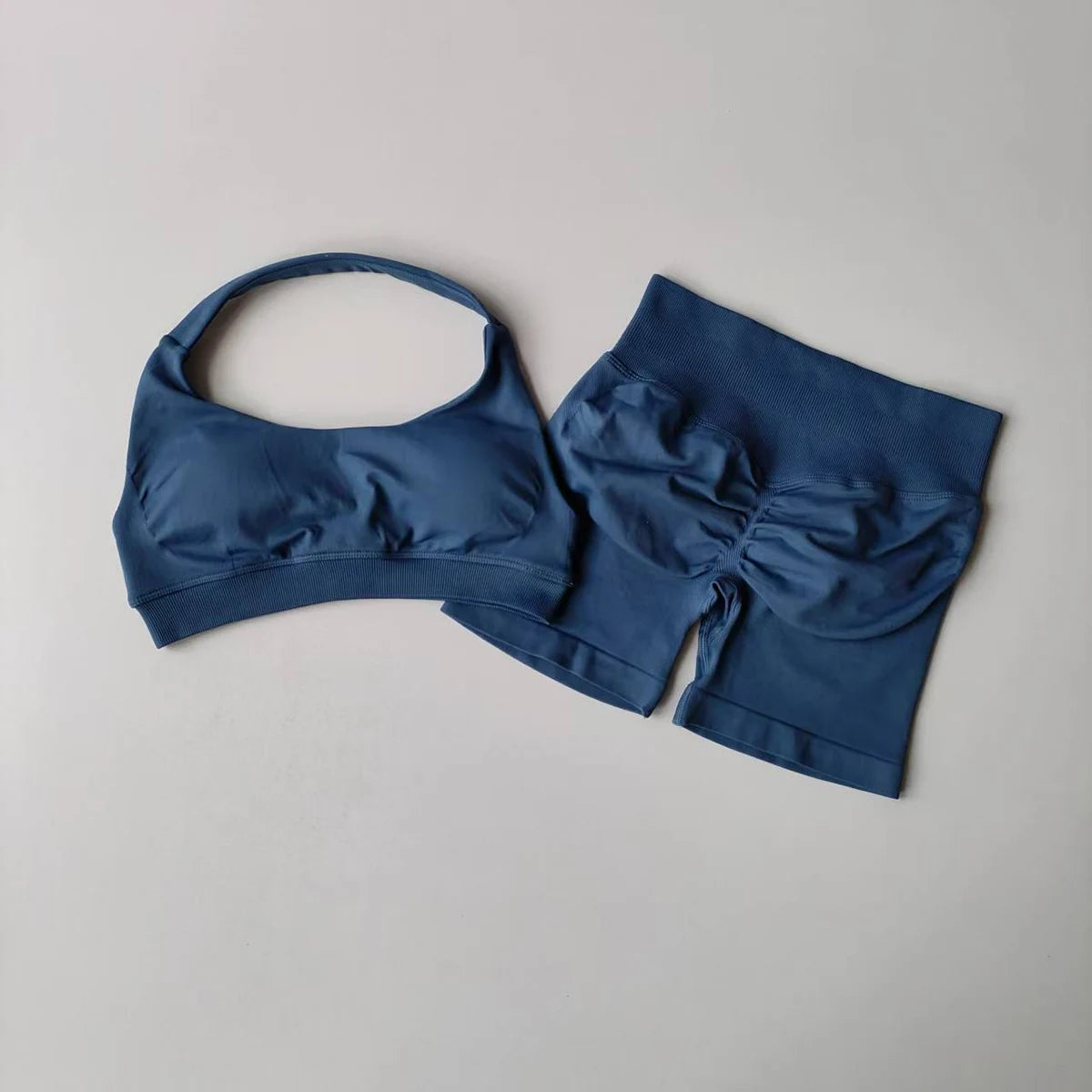 2 Pieces Yoga Suit for Women Seamless Fitness Gym Clothes Halter Sports Bra Matching Impact Shorts Workout Sets Gym Outfit