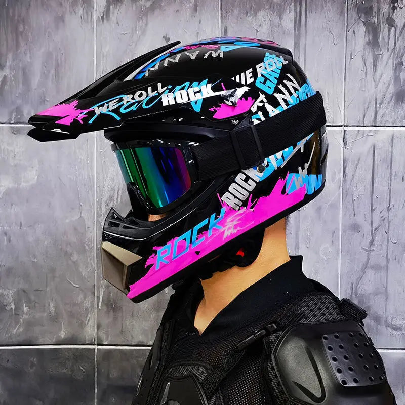 four seasons Racing Helmets Motorcycle Helmet  riding helmet and  rally Helmet Large adv Sports helmet Motocross Helmet Casco