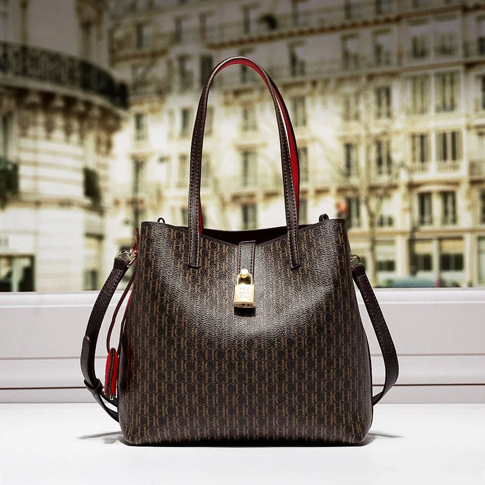 CH Classic Fashion Women's Bucket Bag Good Quality PVC Material Luxury Brand 2025 New Commuter Trend Crossbody Bag