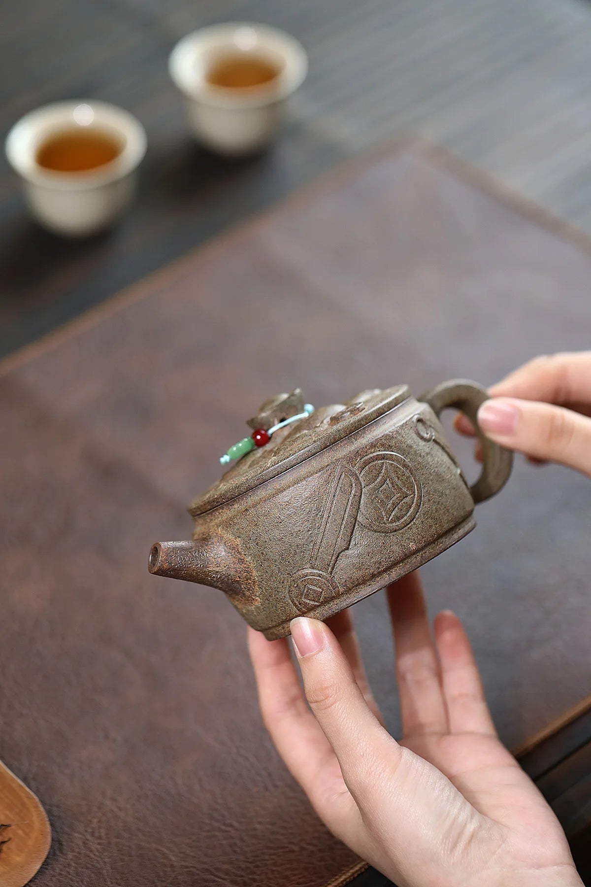 250ml Exquisite Yixing Purple Clay Teapots Master Handmade Large Caliber Pot Raw Ore Agilawood Mud Kettle Chinese Zisha Tea Set