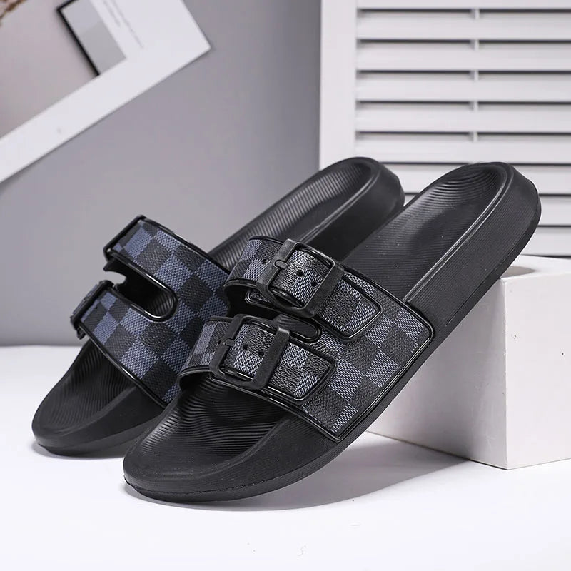 A Pair of Simple and Wear-Resistant Summer Slippers, Fashionable, Versatile and Comfortable Beach Shoes, Outdoor Sports Shoes for Men