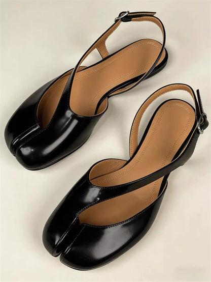 Luxury Tabi Flat Sandals Women Summer Patent Leather Split Toe Slingbacks Ballet Shoes Brand Designer Banquet Wedding Sandalias