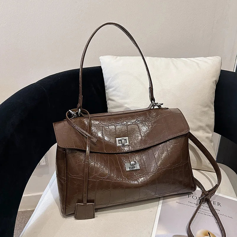 Luxury Brand Women Messenger Bags Soft Leather Brown Suede Hand Held Totes Gold Buckle Women Shoulder Bags Lady Trend Satchel