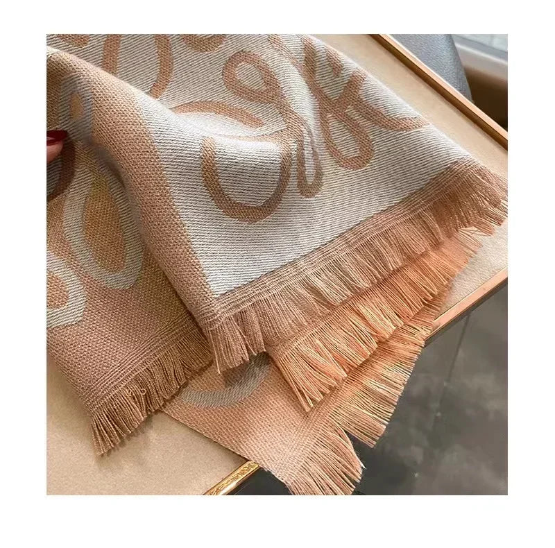 New Korean Version of The Fashion Hair Scarf Senior Sense Office Thick Warm Shawl for Both Casual and Versatile Bib