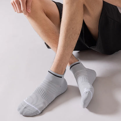 Mens Athletic Ankle Socks Running Compression Socks for Women Cozy Low Cut Performance Soft Tab Socks