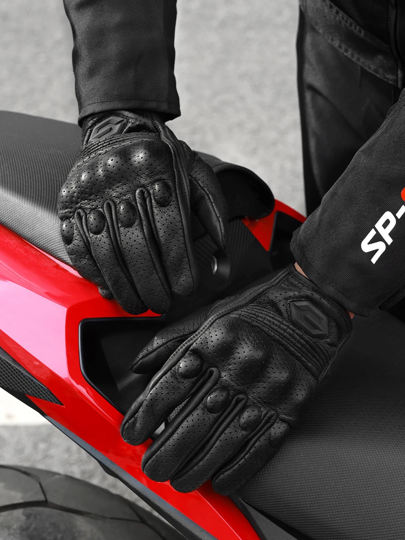 Vintage Leather Motorcycle Gloves Summer Breathable Unisex Biker Gloves With Anti-Slip Ventilation Design Motorbike Ride Glove