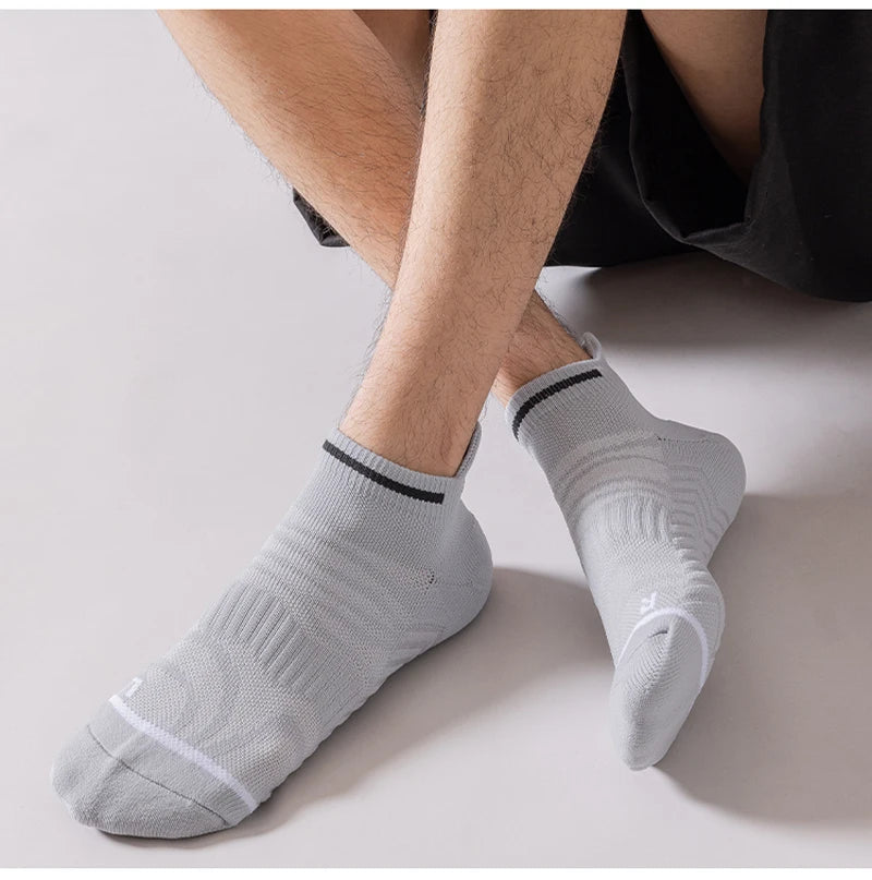 Mens Athletic Ankle Socks Running Compression Socks for Women Cozy Low Cut Performance Soft Tab Socks