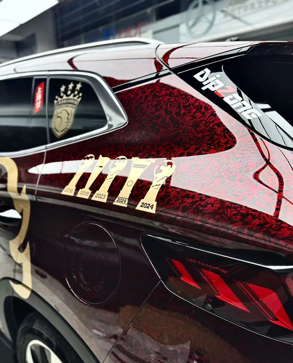 High Glossy Black Silver Red Forged Carbon Fiber Car Sticker on the Hood Adhesive Vinyl for Car Stickers Motorcycle Decal