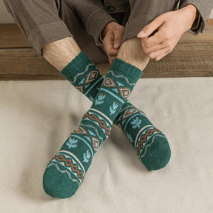 5 Pairs Lot New Man Women Socks Thick Warm Winter Socks Retro Style Flower Pattern Couple Models Free Size
