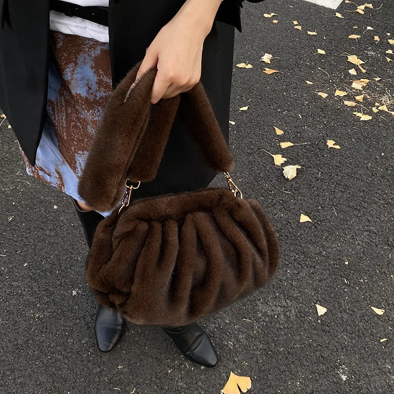 Cute and Versatile Winter Crossbody Bags Mink Fur Wrinkle Relaxed Texture Cloud Shell Bag Women Fashion Tote Shoulder Bag