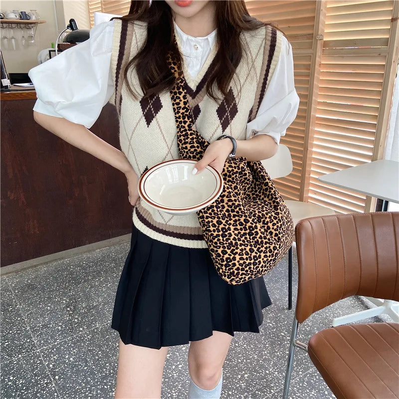 Women's Shoulder Bags Leopard Print Flower Fashionable Trendy Canvas Cross Bags Large Capacity Portable Shopping Shoulder Bags