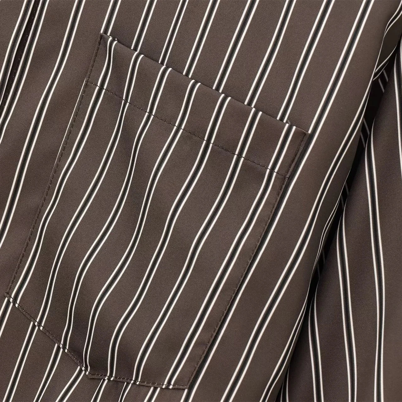 EDSA Women Brown Batwing Stripe Shirt Long Sleeves with Cuffs Patch Pockets Button-up Front for Office Lady Blouse