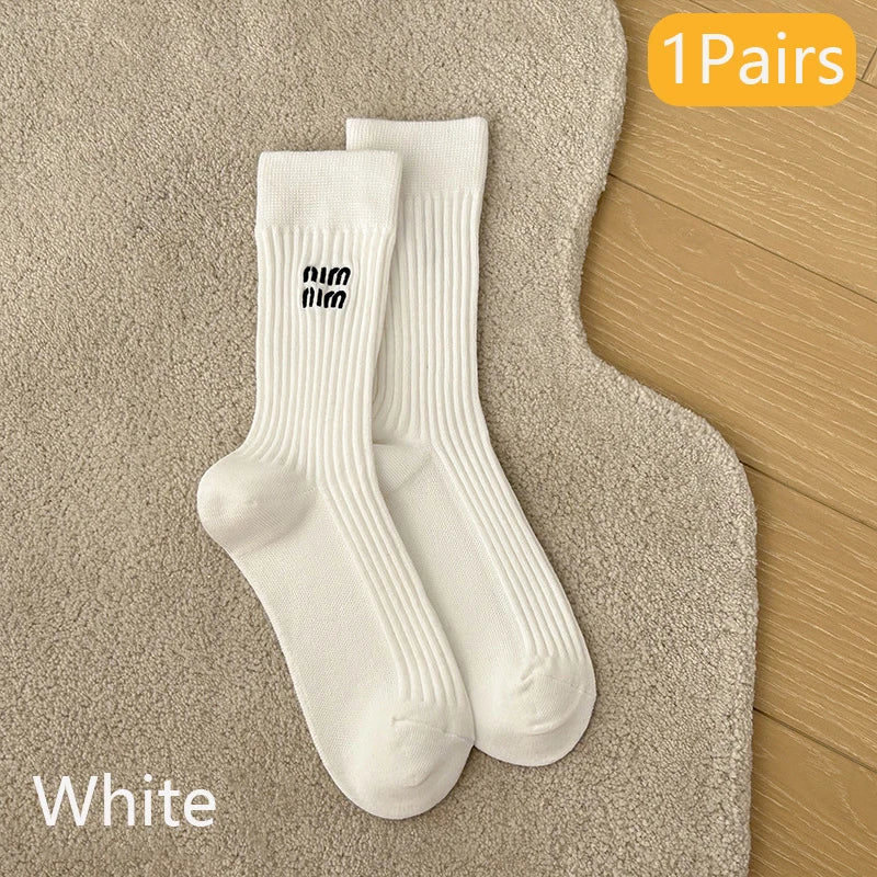 5 Pairs Winter Socks Women Brand Designer Fashion Stockings Socks Luxury Embroidered Letter Mid Tube Socks