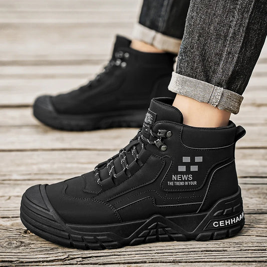 Original Black Leather Ankle Boots For Men Outdoor Non-slip Work Boots Men's Motorcycle Boots Platform High Top Bikers Shoes Man