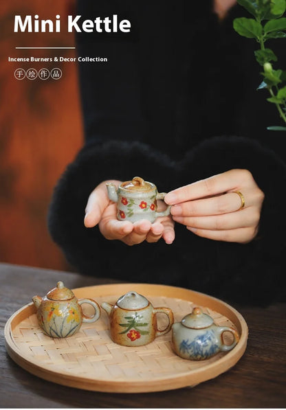 Mini Hand-Painted Ceramic Teapot Jingdezhen Hand- Pulled Tea Pet Micro Landscape Decorative Item Kitchen Dining Bar Essential