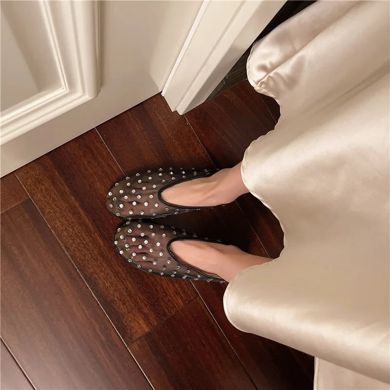 Women Flats Luxury Crystal Rivet Design Sandals Summer Mesh Breathable Ballet Shoes Plus Size Ladies Elegant Party Dress Loafers